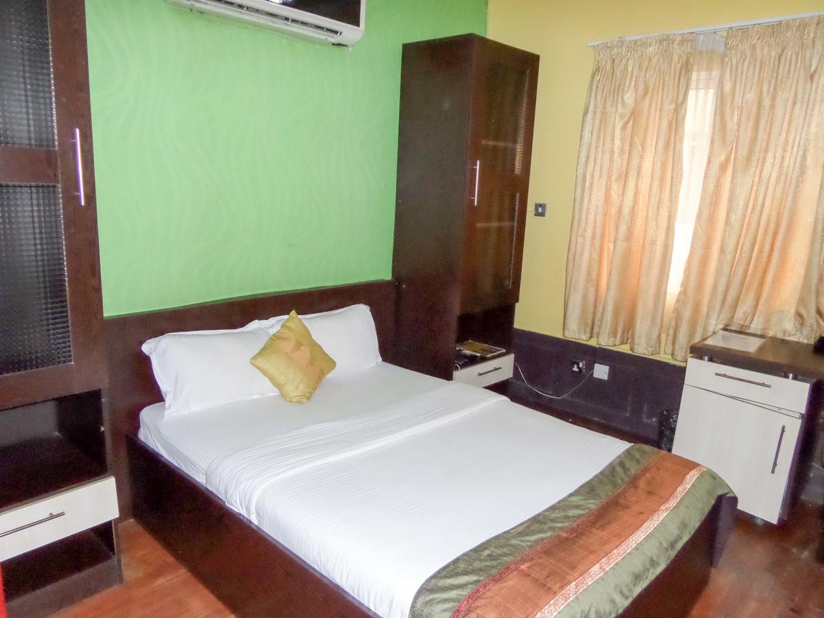 Aries Suites Lagos Ngoại thất bức ảnh