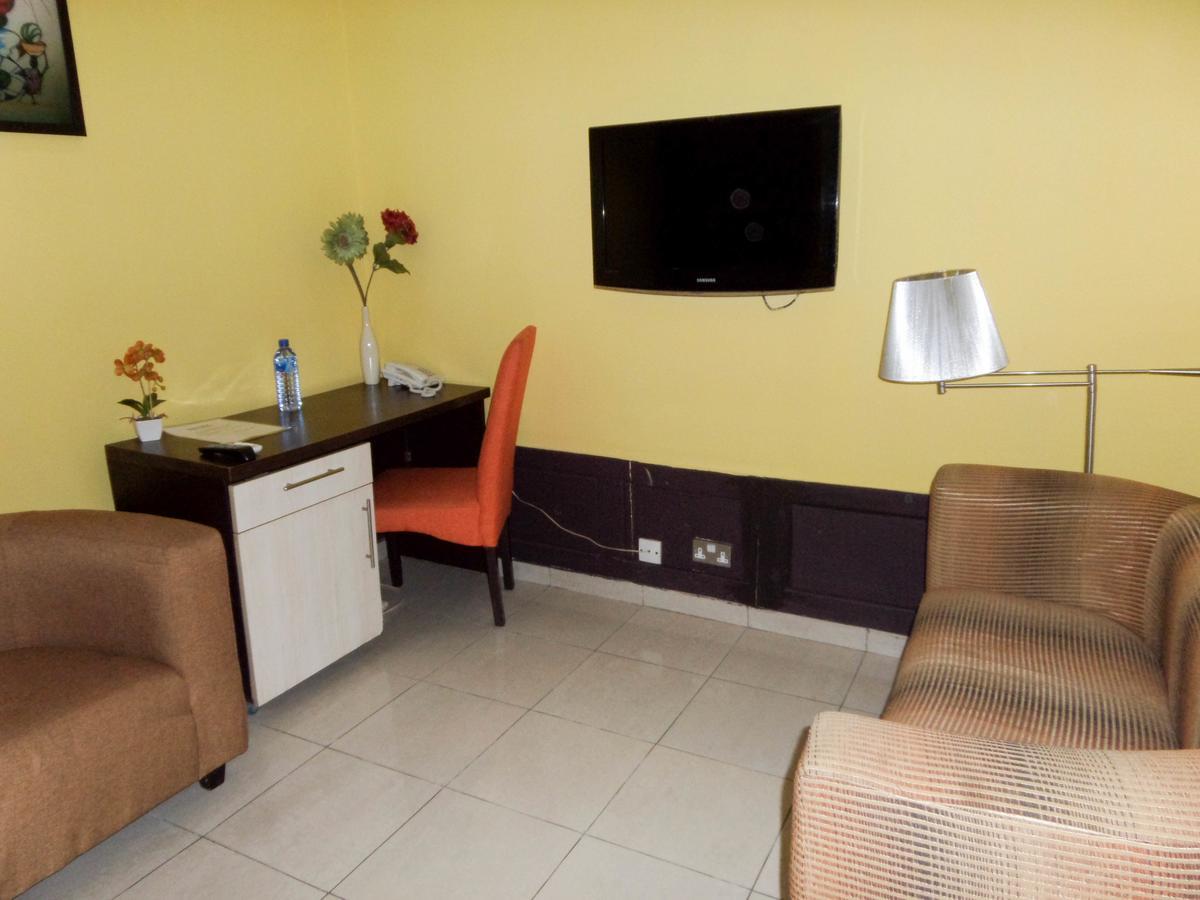 Aries Suites Lagos Ngoại thất bức ảnh