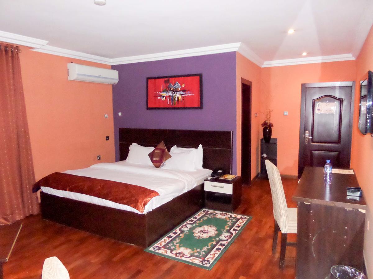 Aries Suites Lagos Ngoại thất bức ảnh