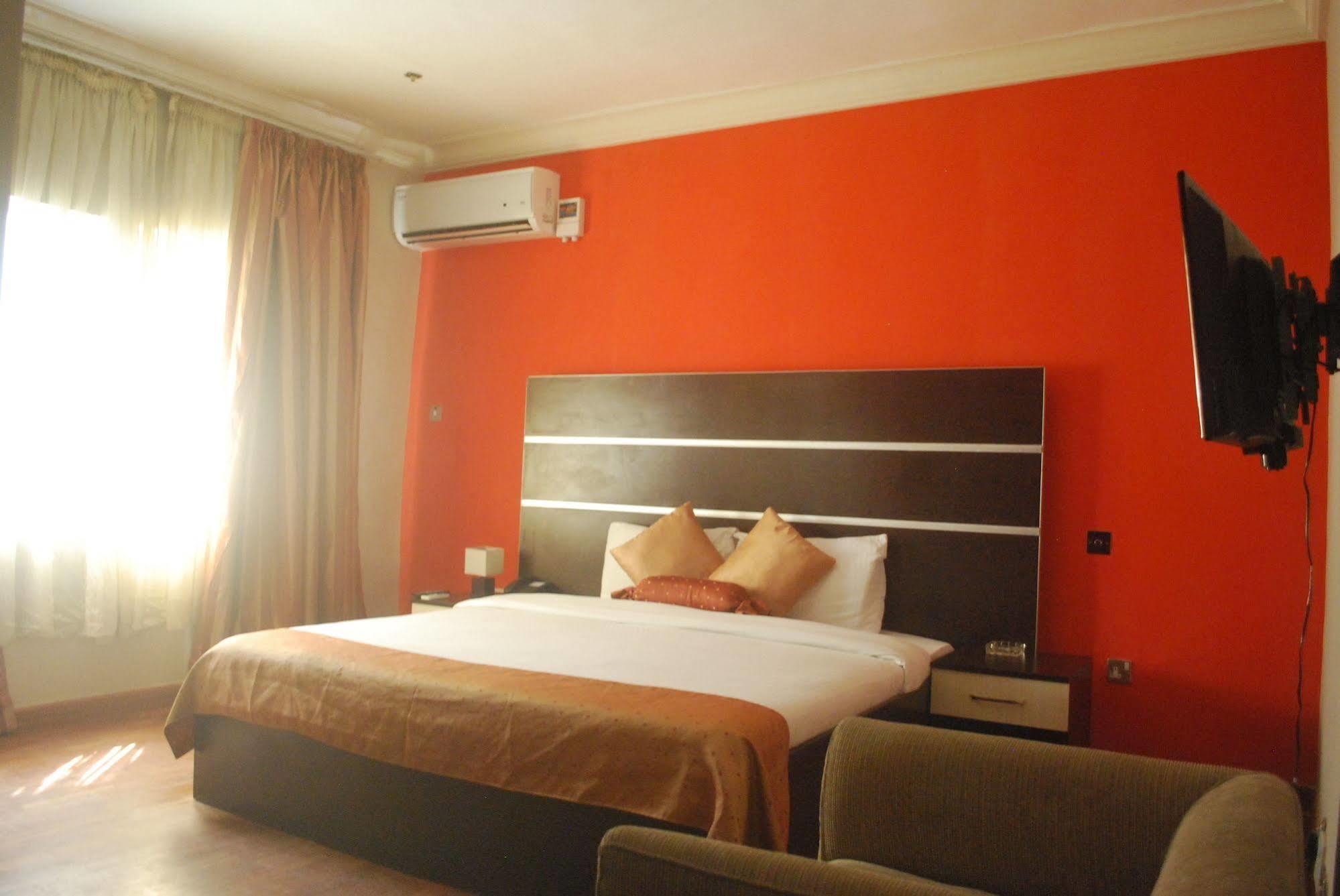 Aries Suites Lagos Ngoại thất bức ảnh