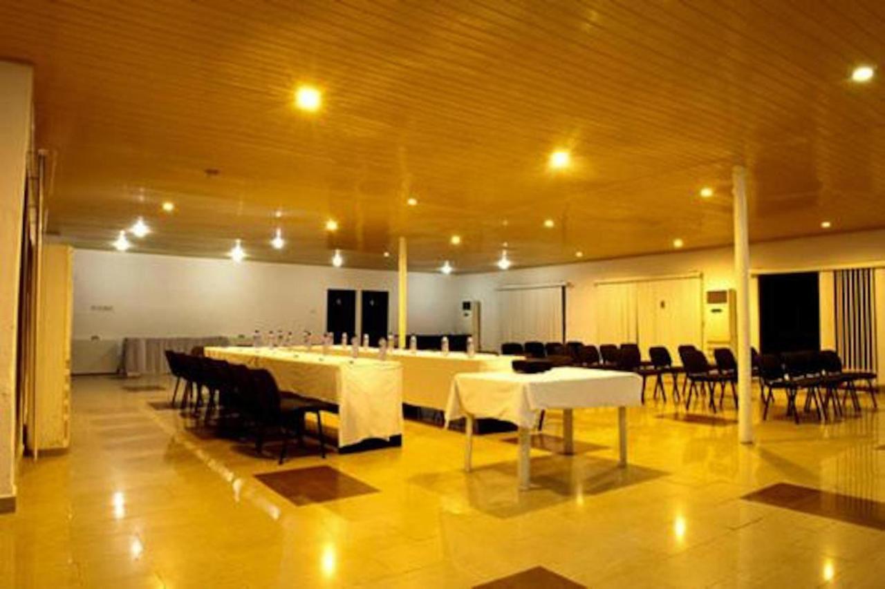 Aries Suites Lagos Ngoại thất bức ảnh